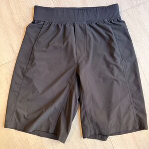 Lululemon Mens THE Short 10 Inch Black Athletic Training Gym Shorts Size Small